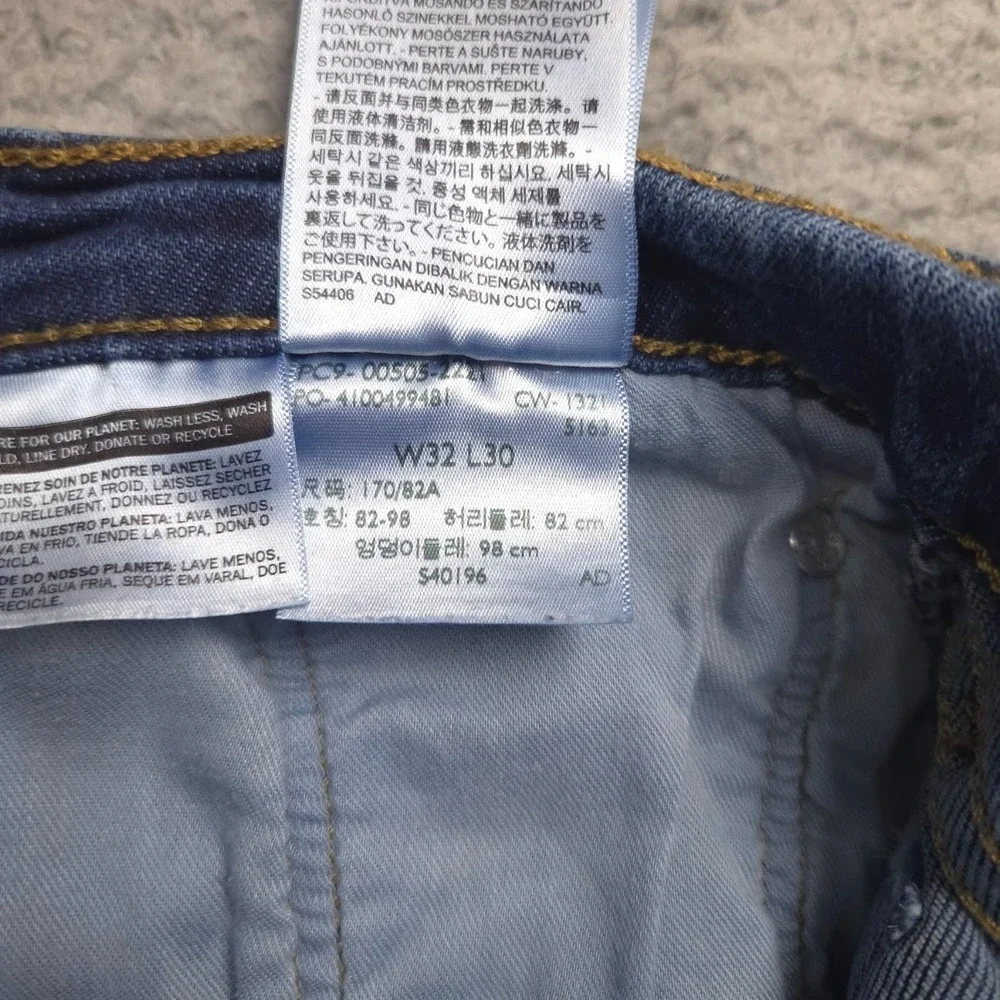 Levis 505 Straight Leg Jeans Mens 32x30 Blue Denim Mid Rise Classic Fit